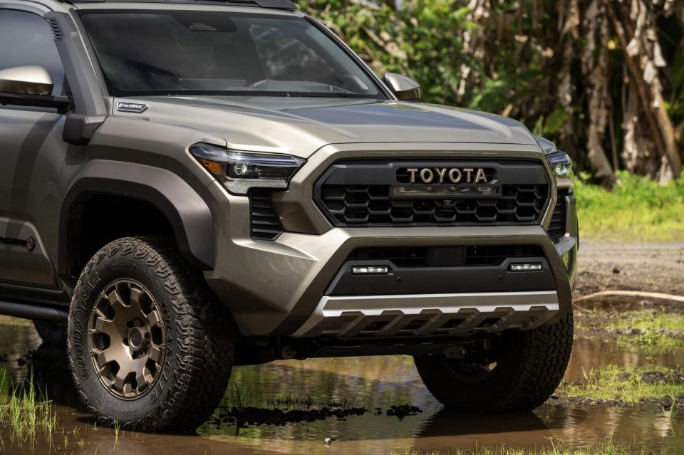 2024 toyota tacoma trailhunter press images