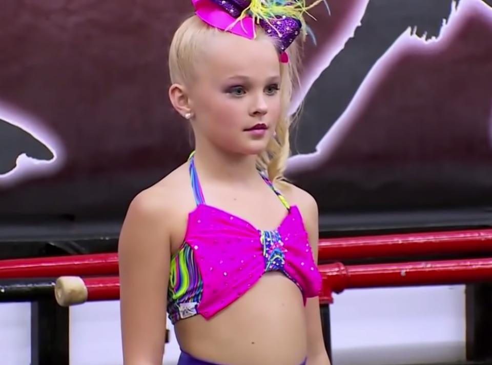 January 2015: <i>Dance Moms</i>