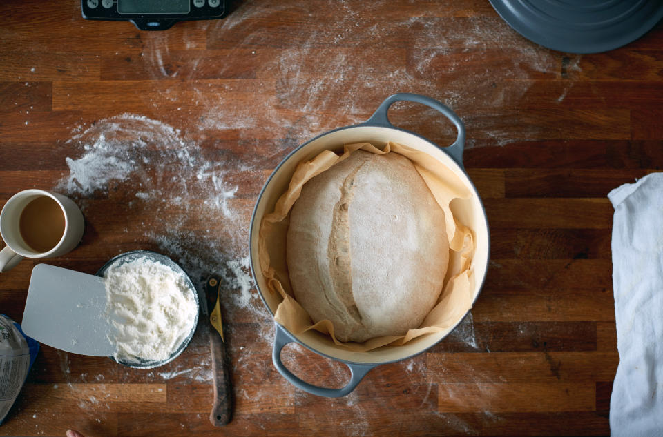 Una hogaza de pan de masa fermentada en Nueva York el 9 de septiembre de 2019. (Johnny Miller/The New York Times)