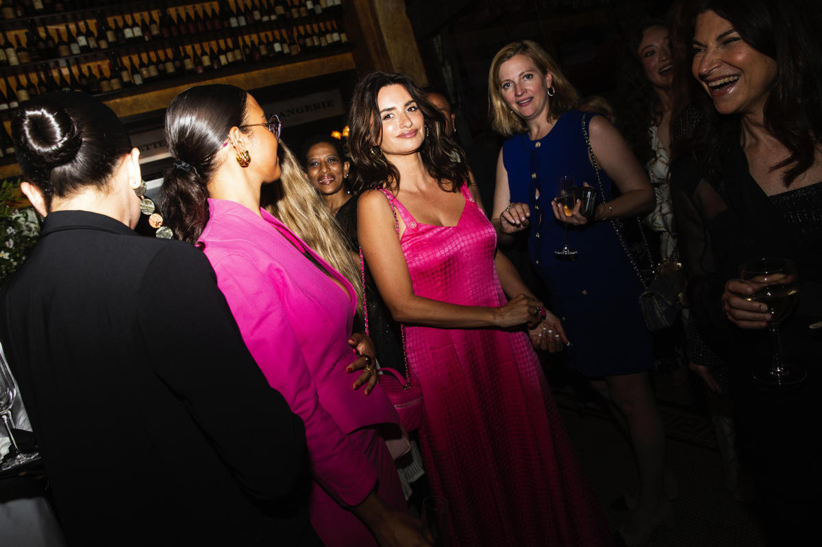 Cara Delevingne, Ashley Benson, Leonardo DiCaprio Attend Chanel Tribeca  Film Festival Dinner – WWD