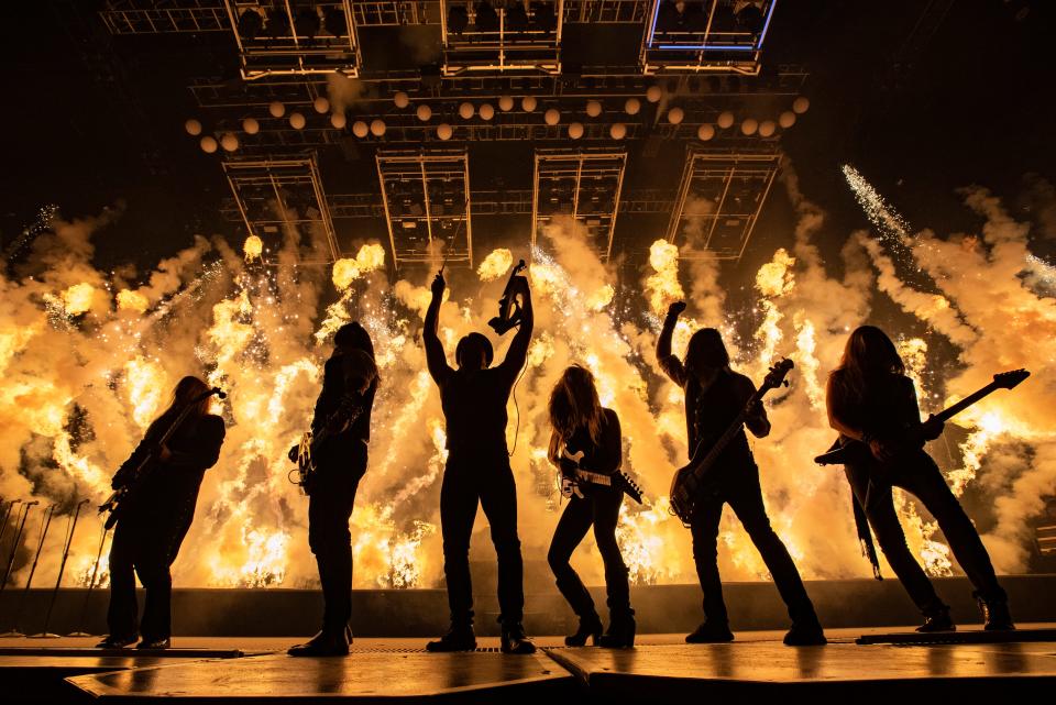 To hit 60 cities around the nation – sometimes playing two shows per day – Trans-Siberian Orchestra employs two bands to cover the East and West coasts.
