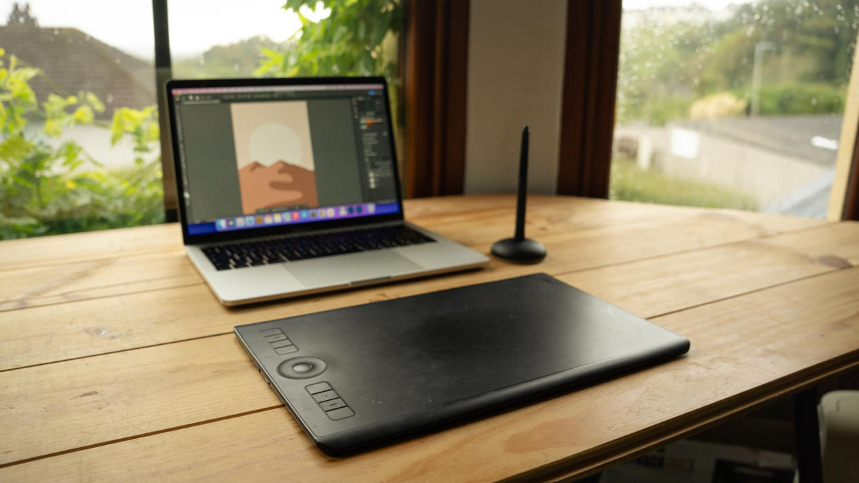  Wacom Intuos Pro Medium. 