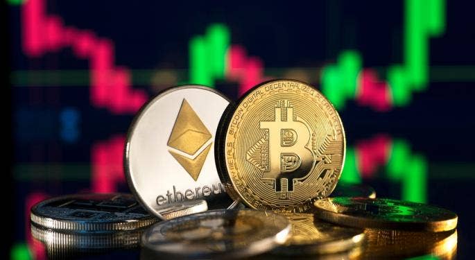 Criptomonedas: Bitcoin, Ethereum y Dogecoin bajan de precio