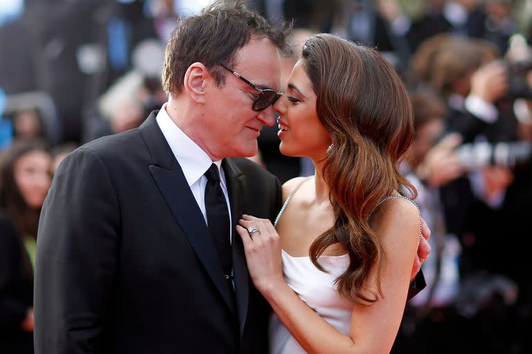 72nd Cannes Film Festival - Screening of the film "Once Upon a Time in Hollywood" in competition - Red Carpet Arrivals - Cannes, France, May 21, 2019. Director Quentin Tarantino poses with his wife Daniella Pick. REUTERS/Stephane Mahe