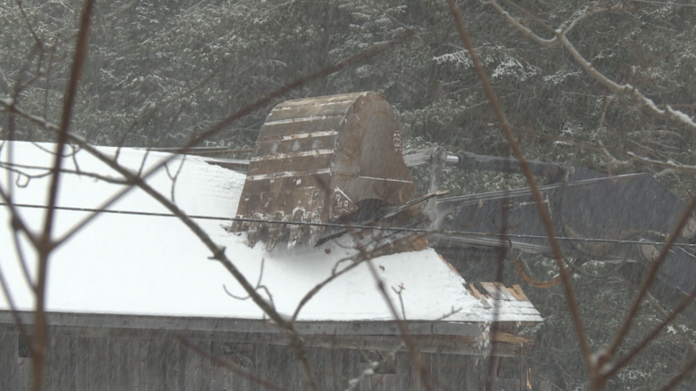 Demolition of Hoyt's 87-year-old Bell Bridge is underway