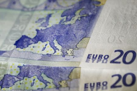 Euro rebounds from 10-month lows as markets steady