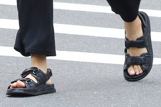 Blake Lively's Jelly Sandals Are a Throwback Trend to Try