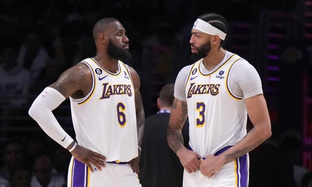 LeBron James and Anthony Davis Sign Up for Lakers' Bright Future