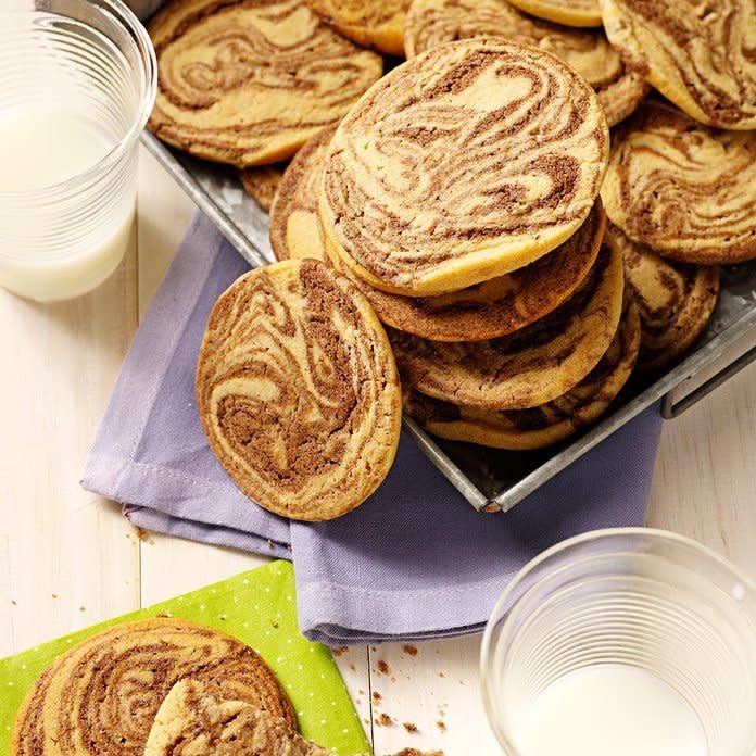 Chocolate Swirled Peanut Butter Cookies Exps61095 Thca2180111b02 14 4bc Rms 1