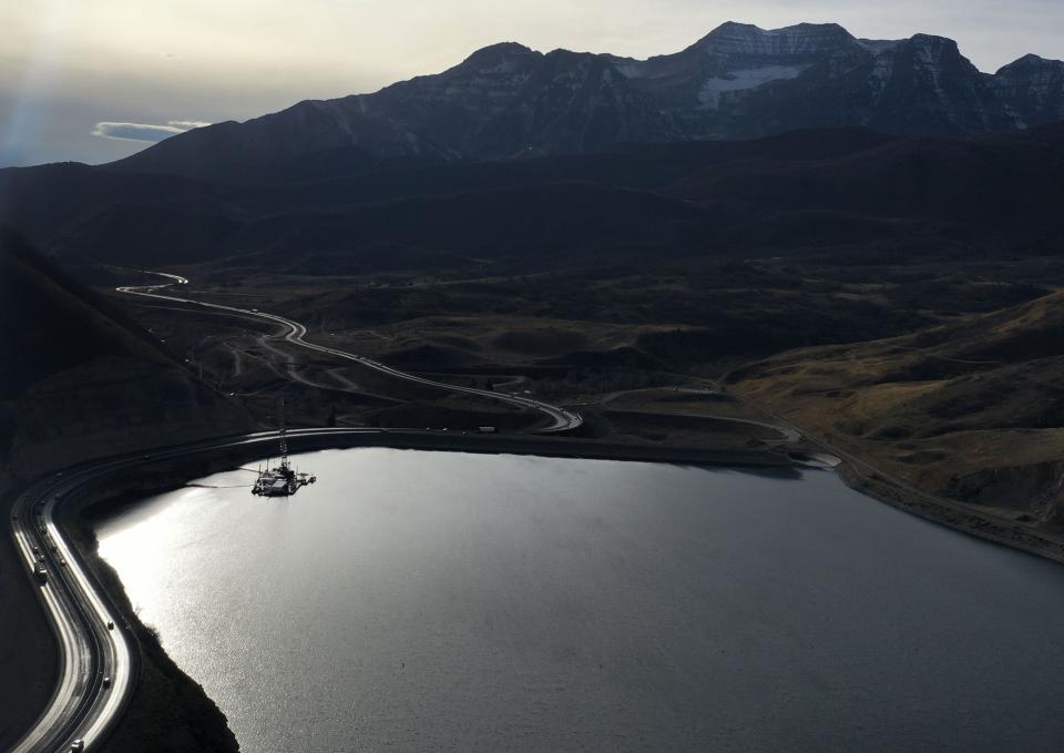 Underwater infrastructure repairs continue at the Deer Creek Intake Project in Heber City on Wednesday, Nov. 15, 2023. The project is estimated to cost $100,000,000 and will take 3 years to complete. | Laura Seitz, Deseret News