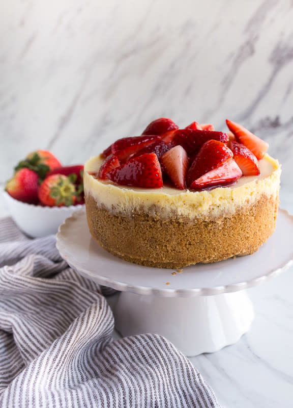 <p><strong>Instant Pot Cheesecake</strong><br> Get the recipe <a href="https://www.dessertfortwo.com/instant-pot-cheesecake-recipe/" rel="nofollow noopener" target="_blank" data-ylk="slk:here;elm:context_link;itc:0;sec:content-canvas" class="link rapid-noclick-resp"><em><strong>here</strong></em></a></p>