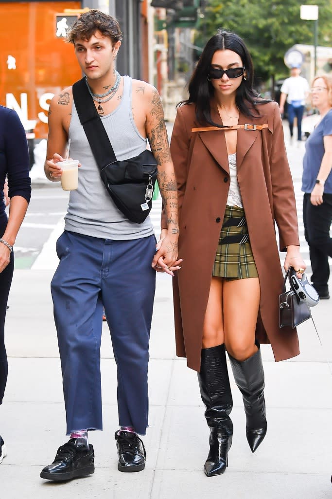 Dua Lipa and Anwar Hadid in NYC. - Credit: Robert O' Neil / SplashNews.com