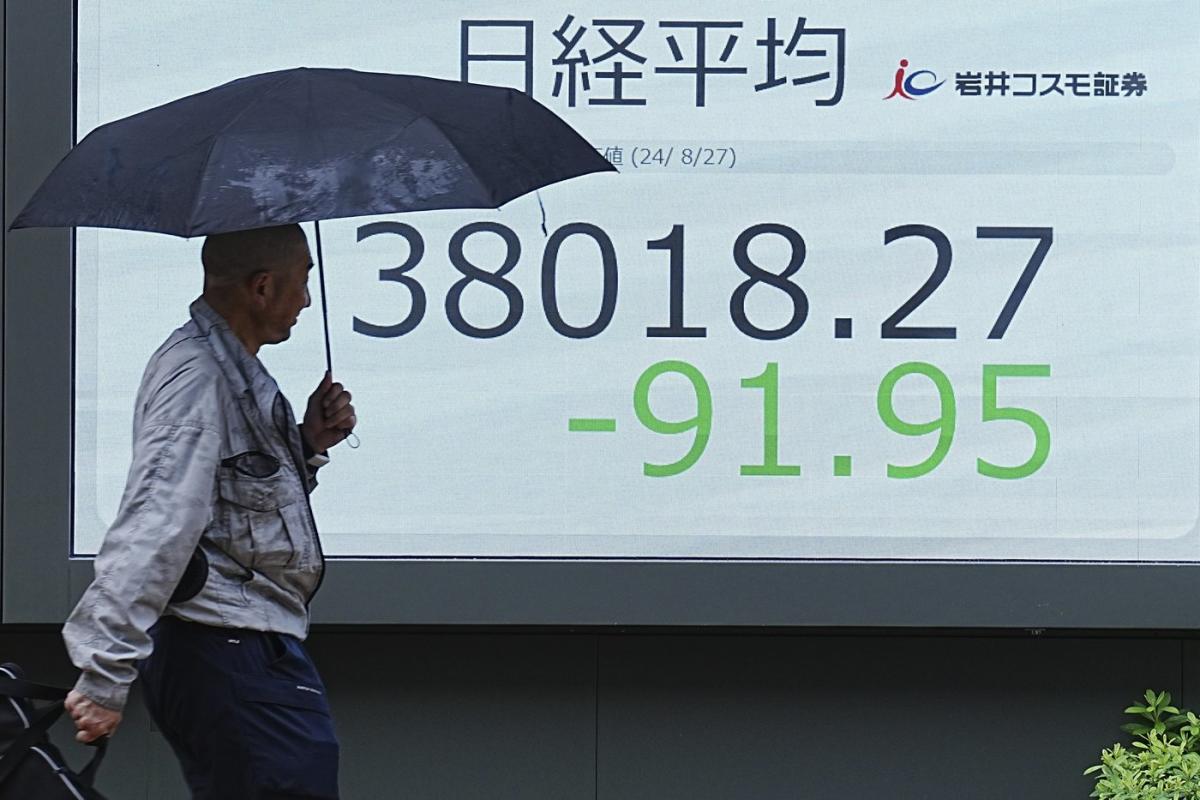 Asian stocks close mixed after Big Tech pulls S&P 500 and Nasdaq lower