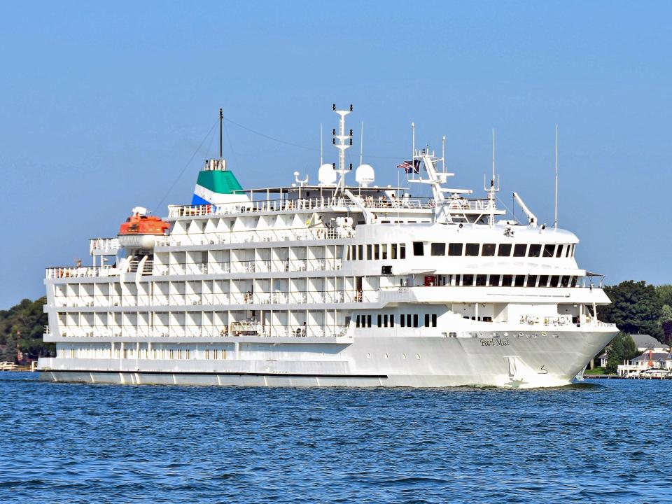 The Pearl Mist cruise ship.