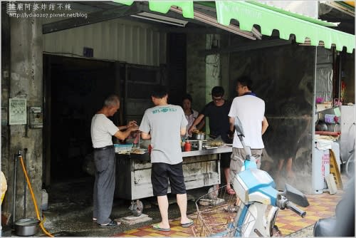 【食記│台南】關廟阿婆炸甜不辣~隱藏版!關廟人吃不到會哭的炸甜不辣!