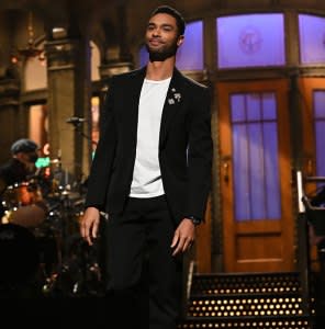 Swoon! Bridgerton’s Regé-Jean Page Looks Dreamy Hosting SNL: Pics