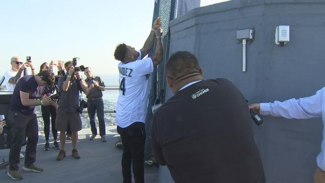 King Felix raises MLB All-Star flag atop Space Needle