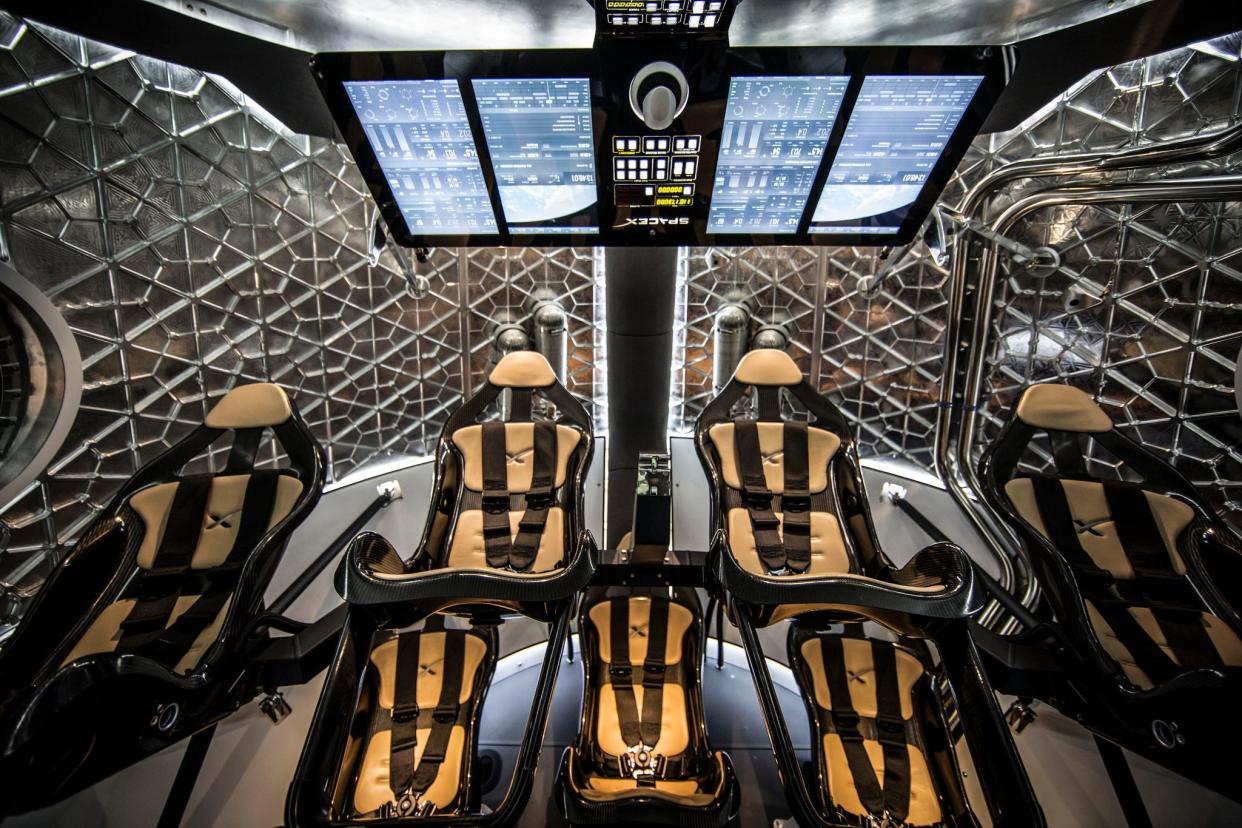 dragon interior spacex