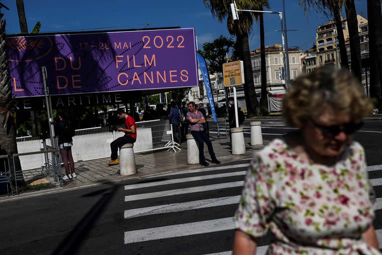 Últimos detalles y preparativos en medio de un clima casi veraniego en Cannes