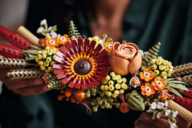 LEGO Dried Flower Centrepiece<p>LEGO</p>