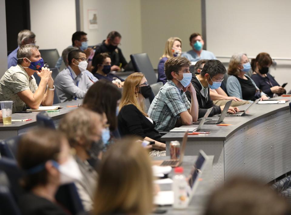 University of Florida Faculty Senate members listen to comments by UF President Kent Fuchs during Thursday afternoon's meeting at the Reitz Union. The Faculty Senate talked about academic freedoms for faculty members as well as other agenda items.