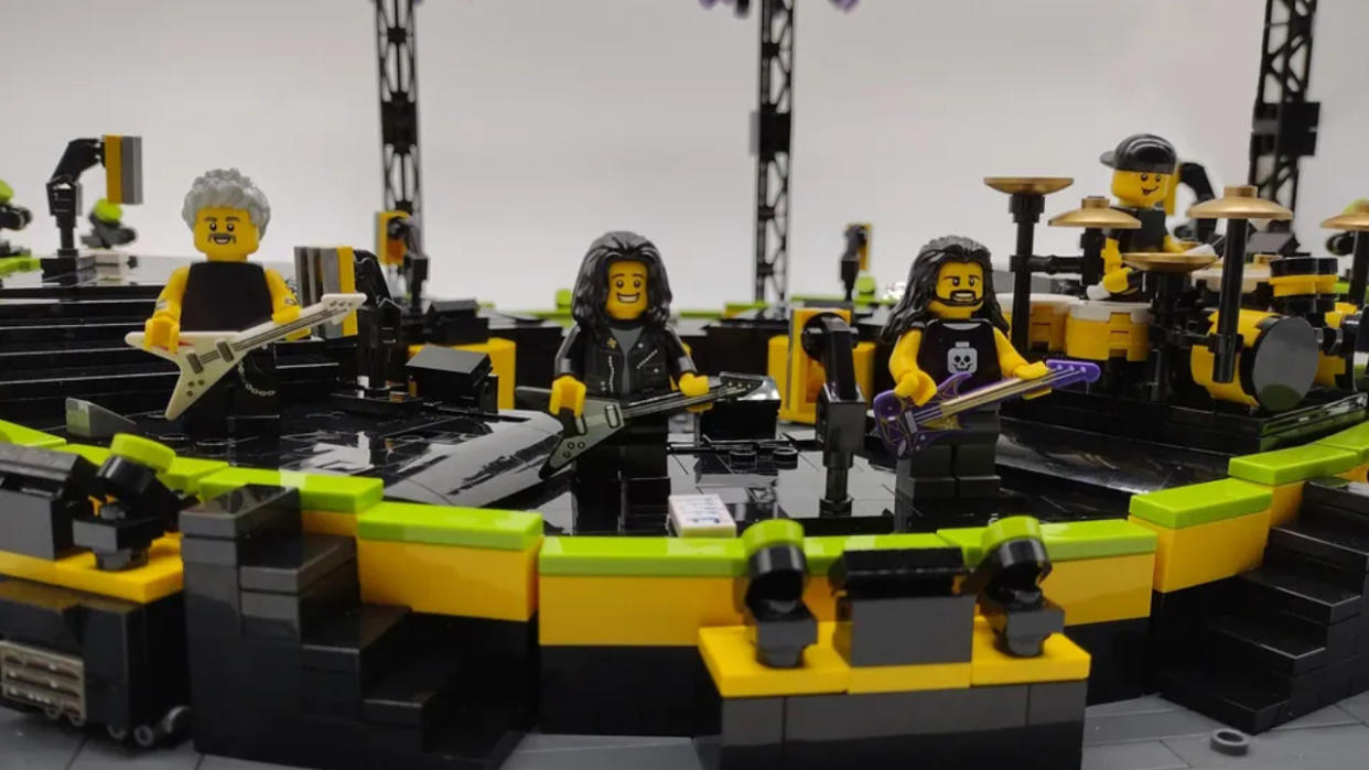  The four members of Metallica as lego men. 