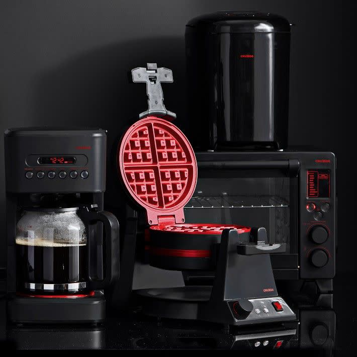 TRNR Double Rotation Waffle Maker