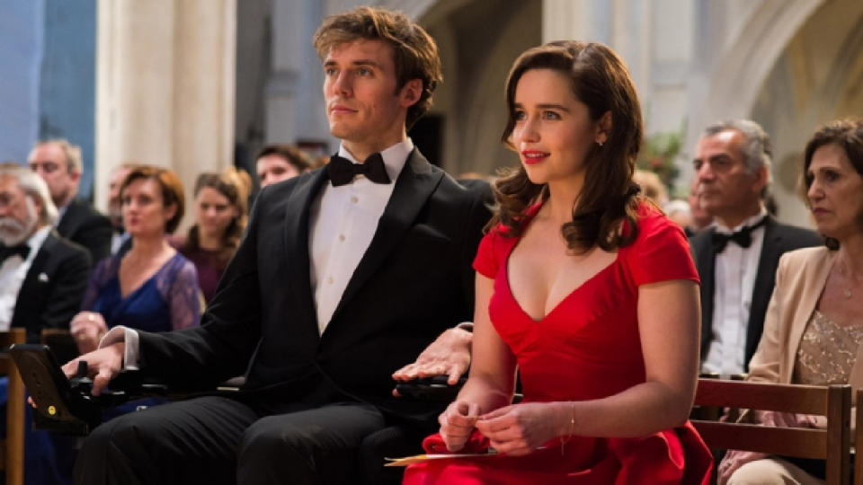 Emilia Clarke and Sam Claflin in Me Before You.