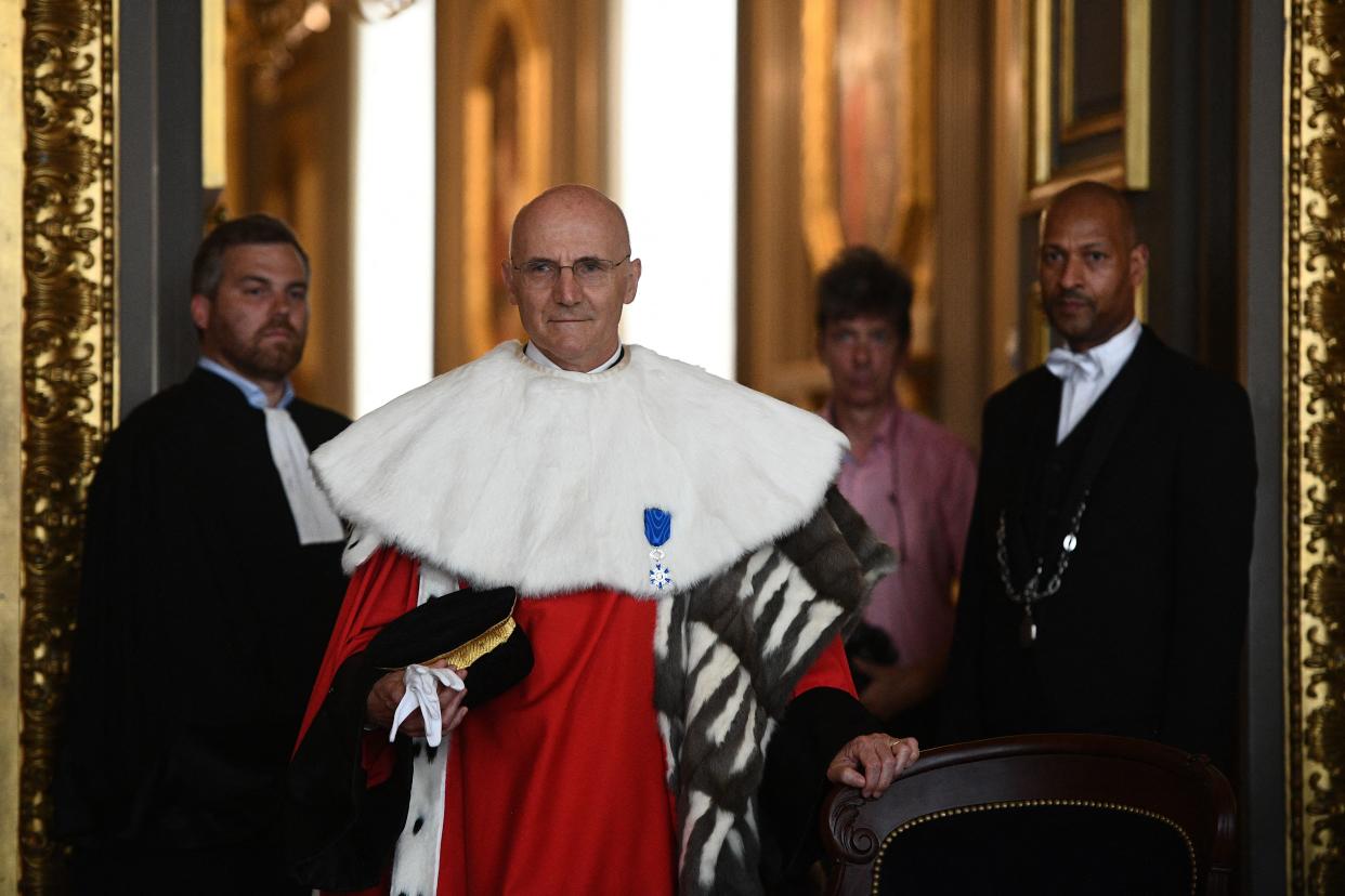 Le premier président de la Cour de cassation, Christophe Soulard, arrive pour sa cérémonie d'installation, le 18 juillet 2022 à Paris. (Photo by CHRISTOPHE ARCHAMBAULT/AFP via Getty Images)