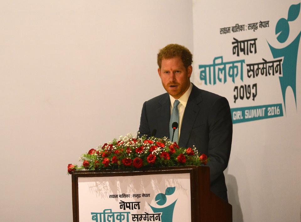 Le prince Harry s’exprime lors du ‘Nepal Girl Summit’ en mars 2016 [Photo: Getty]