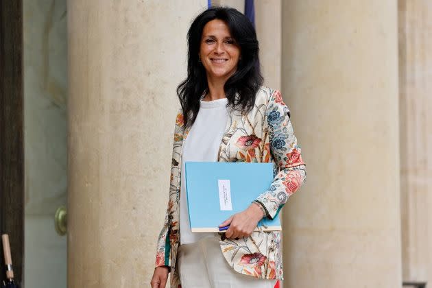 La secrétaire d'Etat Chrysoula Zacharopoulou, sur le perron de l'Elysée, le 23 mai 2022 (Photo: LUDOVIC MARIN via AFP)