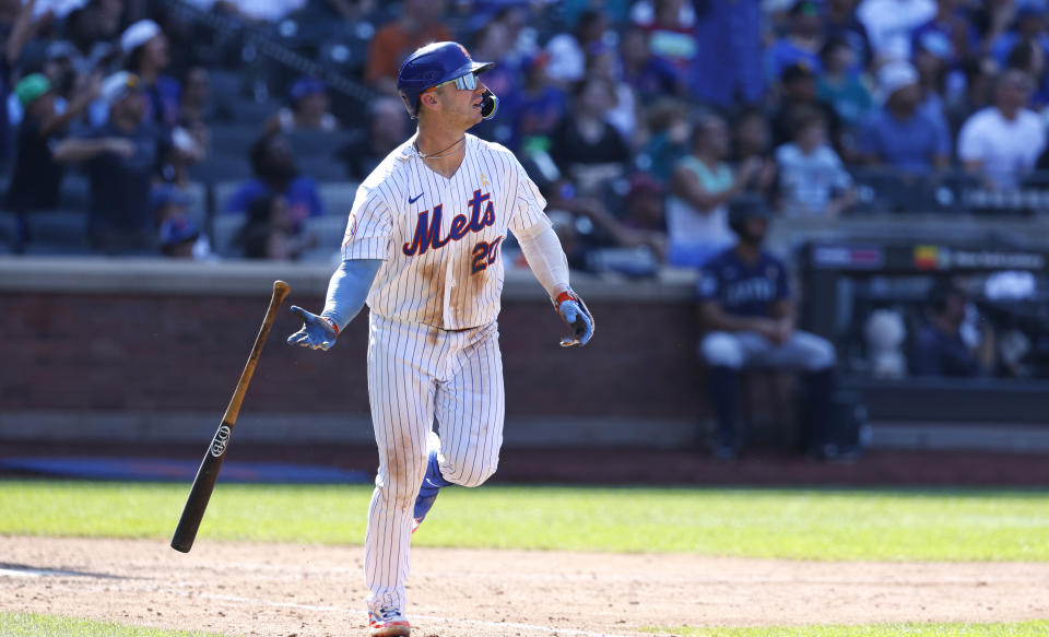 New York Mets' Pete Alonso (20) rounds the bases after hitting a home run against the Seattle Mariners during the seventh inning of a baseball game, Sunday, Sept. 3, 2023, in New York. (AP Photo/Noah K. Murray)