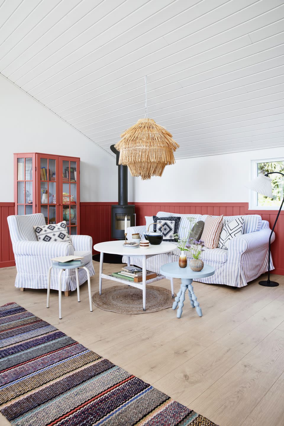 nordic beach cottage living room