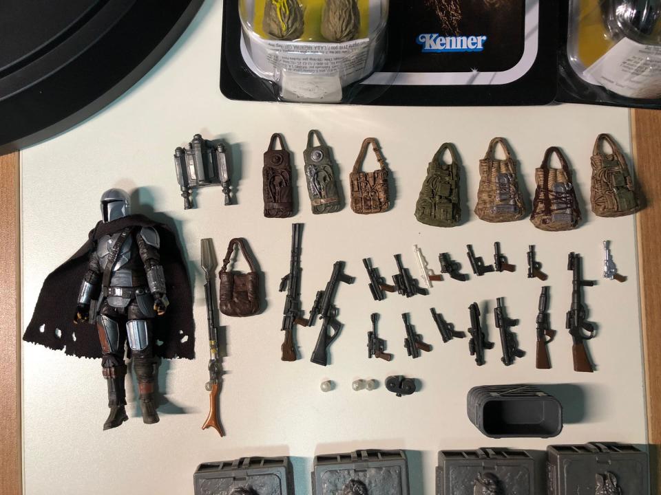 Figures and accessories