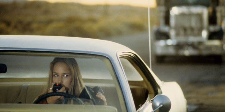 Leelee Sobieski is stalked in Joy Ride