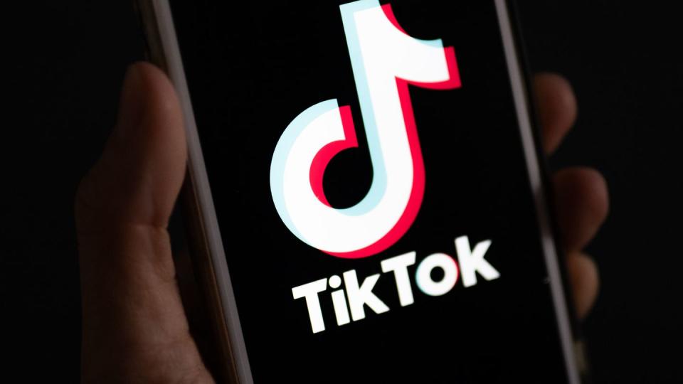 Wie geht es jetzt mit Tiktok weiter? (Bild: Monika Skolimowska/dpa)