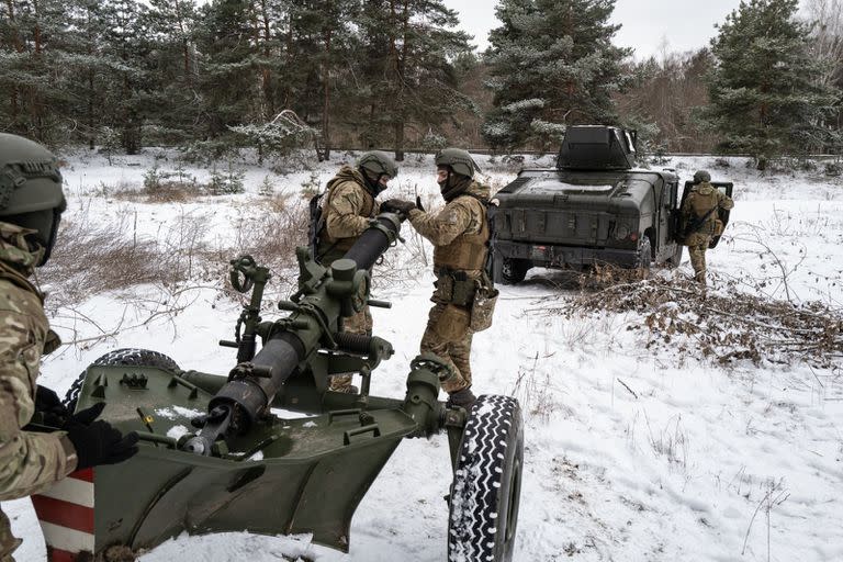 En la Legión de la Rusia Libre, los soldados repelidos por la invasión de Vladimir Putin se han alzado en armas contra su país de origen, librando algunos de los combates más encarnizados de la guerra