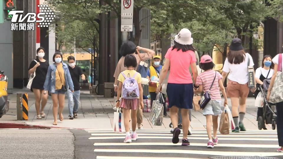 近來單日確診人數逐漸減少。（圖／TVBS資料畫面）