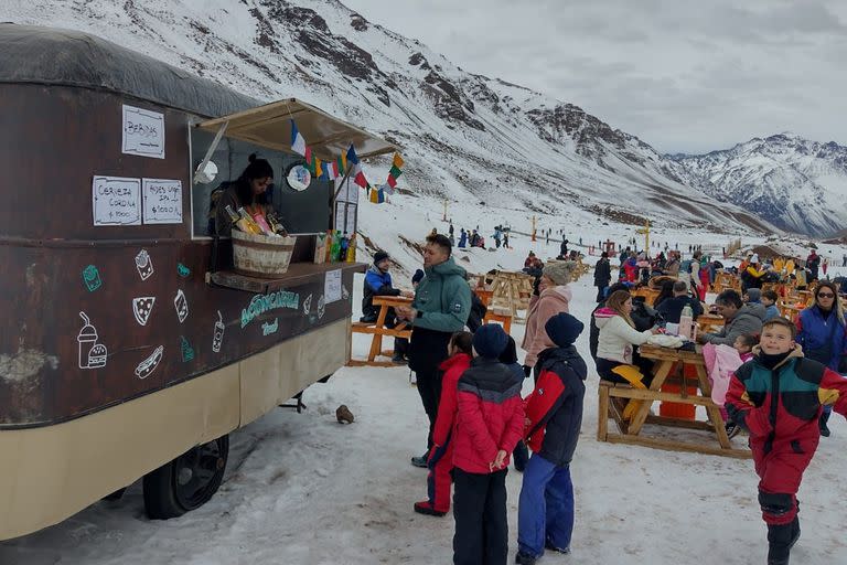 Uno de los foodtrucks del parque de invierno