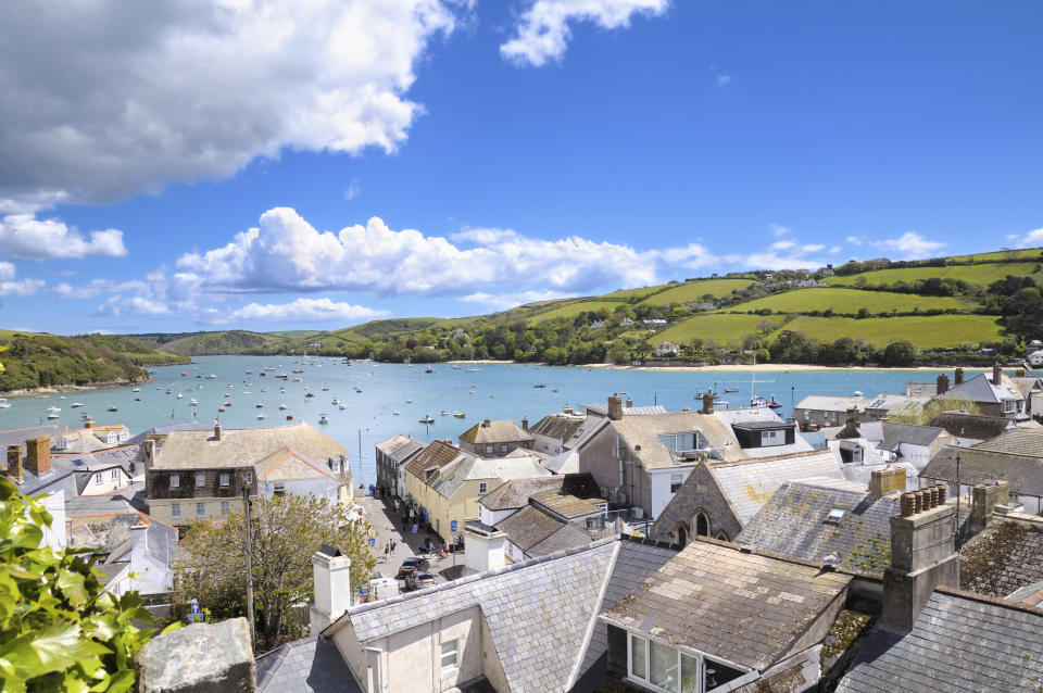 seaside home View over the popular Devon town of Salcombe looking across the Kingsbridge Estuary. (Photo by: Chris Harris/UCG/Universal Images Group via Getty Images)