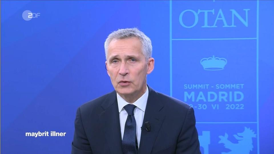 "Wir befinden uns in einer gefährlicheren Welt, einer Welt, in der es einen heißen Krieg in Europa gibt", fasste der NATO-Generalsekretär Jens Stoltenberg die aktuelle Lage zusammen. (Bild: ZDF)