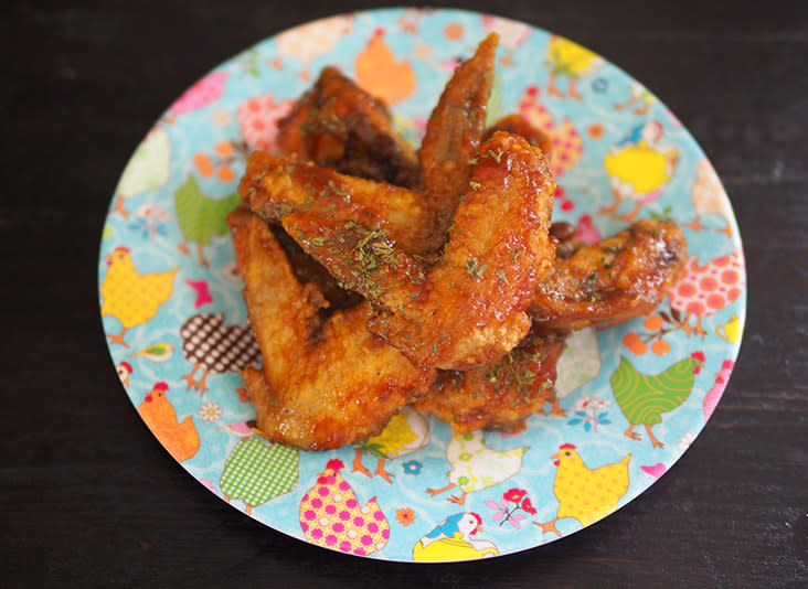 Get your fingers on Captain Shrimp's BBQ chicken wings that are baked rather than deep fried — Pictures by Lee Khang Yi