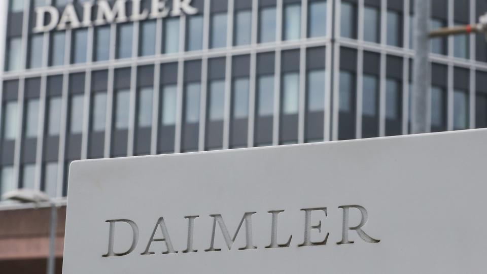 Daimler profitierte im dritten Quartal unter anderem von seinen Maßnahmen für mehr Effizienz und Kostendisziplin.