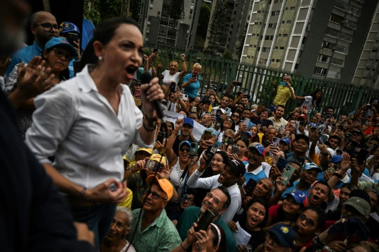 María Corina Machado, favorita en las encuestas pero inhabilitada para enfrentar a Maduro (Juan BARRETO)