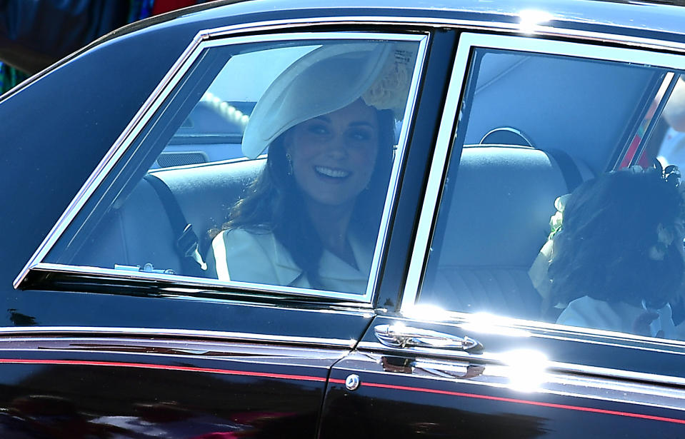 The children arrived with their mother, Kate Middleton. (Photo: Ian West- WPA Pool/Getty Images)