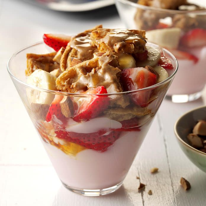 Fruity Waffle Parfaits Exps Bbbz16 160359 C07 07 3b 2