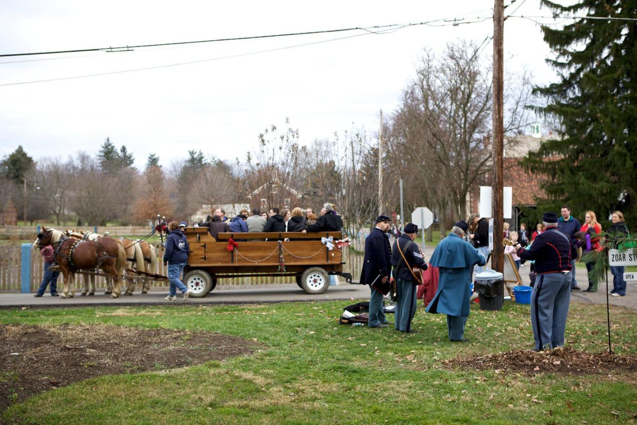 Christmas in Zoar, Ohio, people in horsecart