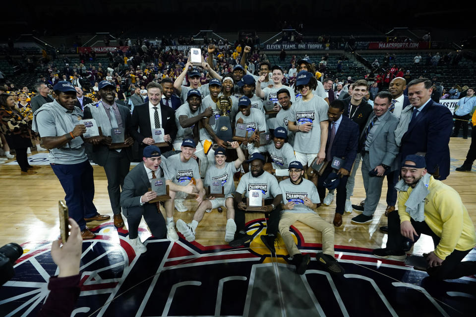 Iona celebrates after winning an NCAA college basketball game against the Marist in the championship of the Metro Atlantic Athletic Conference Tournament, Saturday, March 11, 2023, in Atlantic City N.J. (AP Photo/Matt Rourke)