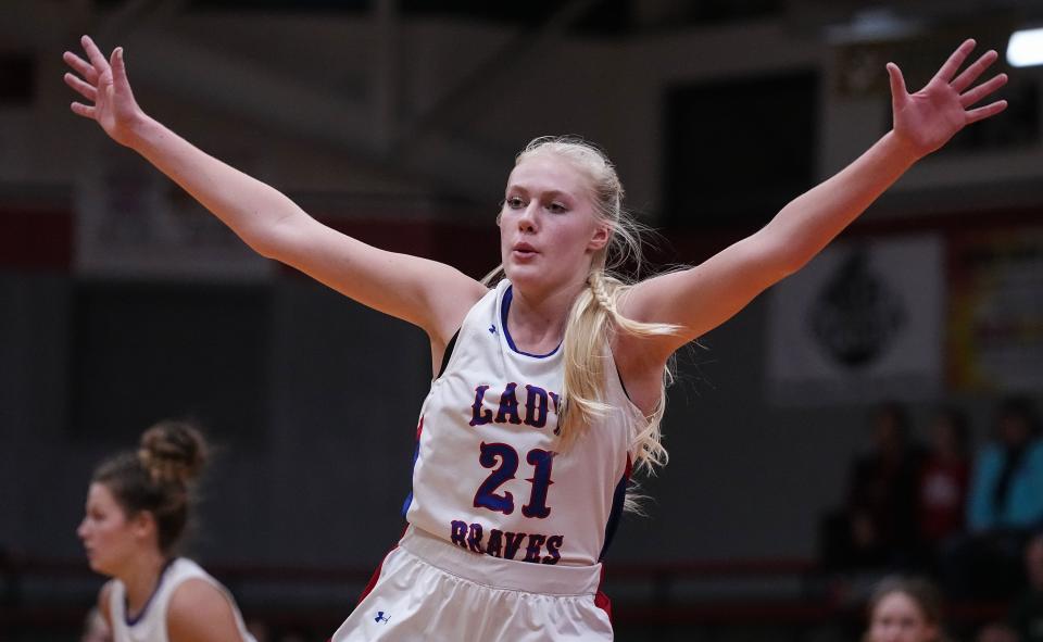 Indian Creek Faith Wiseman (21) guards during the game against the Greenwood Woodmen on Thursday, Nov 17, 2022 at Edinburgh High School in Edinburgh. Indian Creek defeated the Greenwood Woodmen, 38-19. 