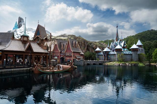 Disney's Frozen Land at Hong Kong Disneyland Opens in Fall